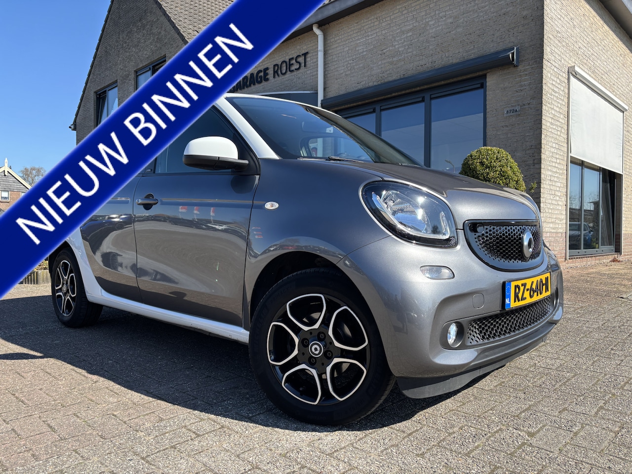 Smart Forfour - 1.0 Prime Automaat Navigatie / Leder / Cruise control - AutoWereld.nl