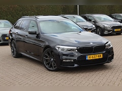 BMW 5-serie Touring - 520d High Exe. M Sport / Panoramadak / Camera / Head-up / 19'' / Leder / Navigatie / Stoel