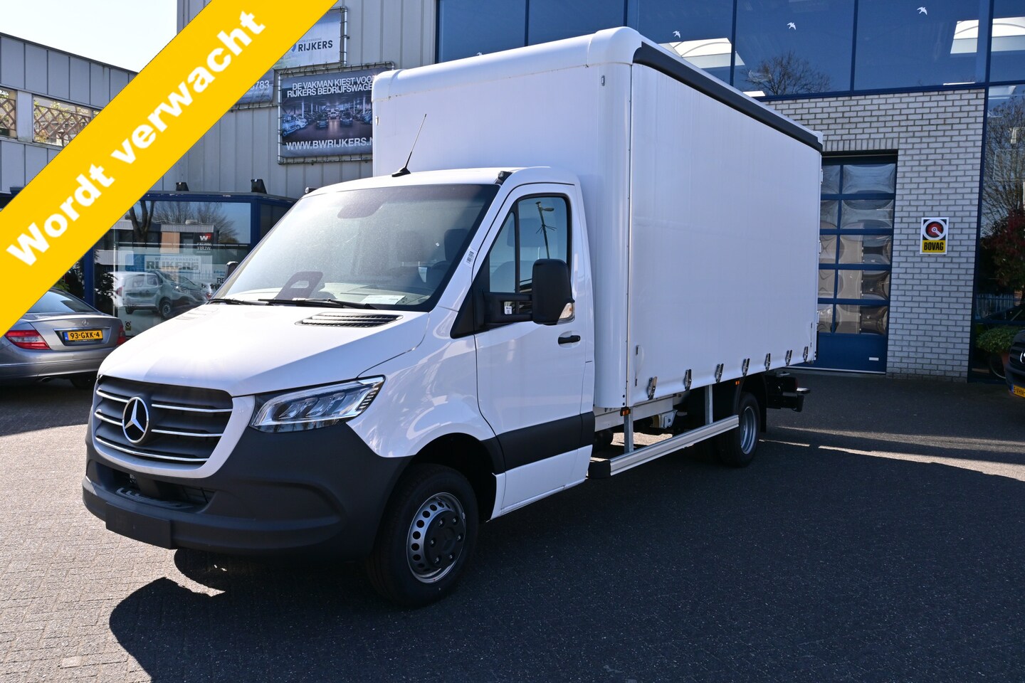 Mercedes-Benz Sprinter - 517 CDI L3 RWD Schuifzeilen, vraag naar de mogelijkheden - AutoWereld.nl