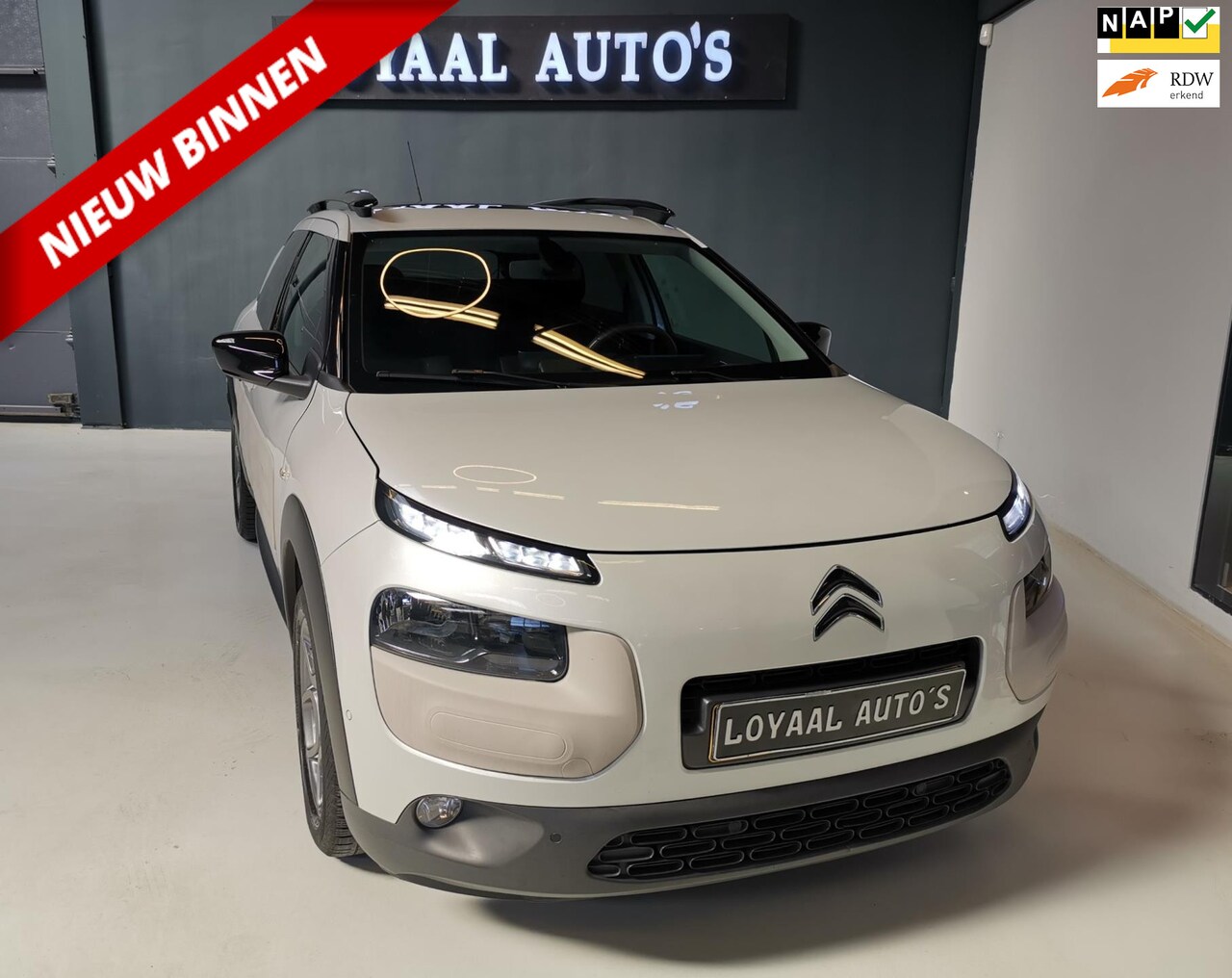 Citroën C4 Cactus - 1.2 PureTech Shine | AIRCO | CRUSIE | GLAZEN-DAK | PDC | NAP | APK. - AutoWereld.nl
