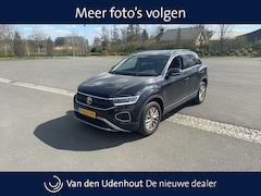 Volkswagen T-Roc - 1.0 TSI 110pk Life 75 Edition / Navigatie / Camera / Apple Carplay