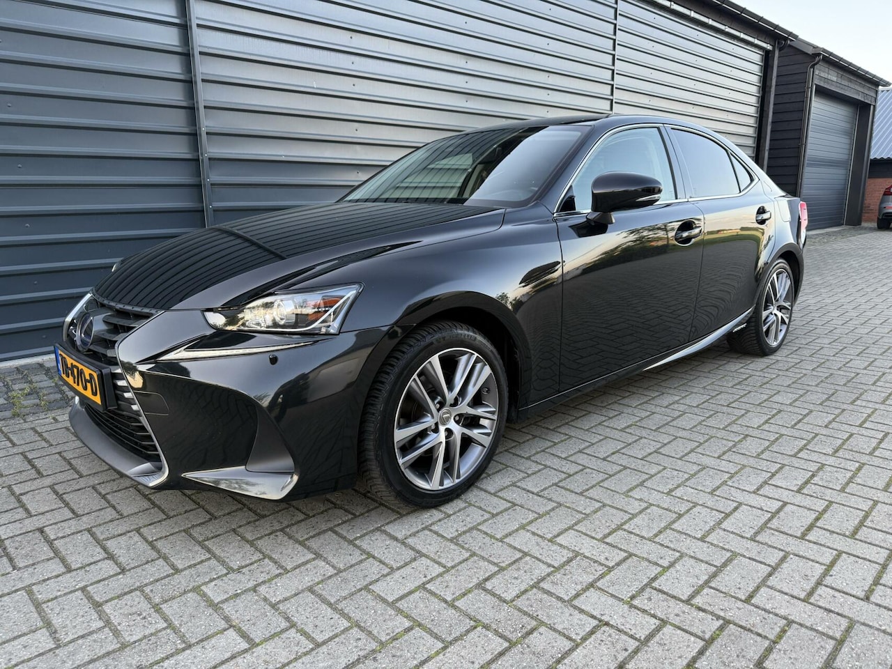 Lexus IS - 300h Hybrid Business Line Cruise Camera Automaat - AutoWereld.nl