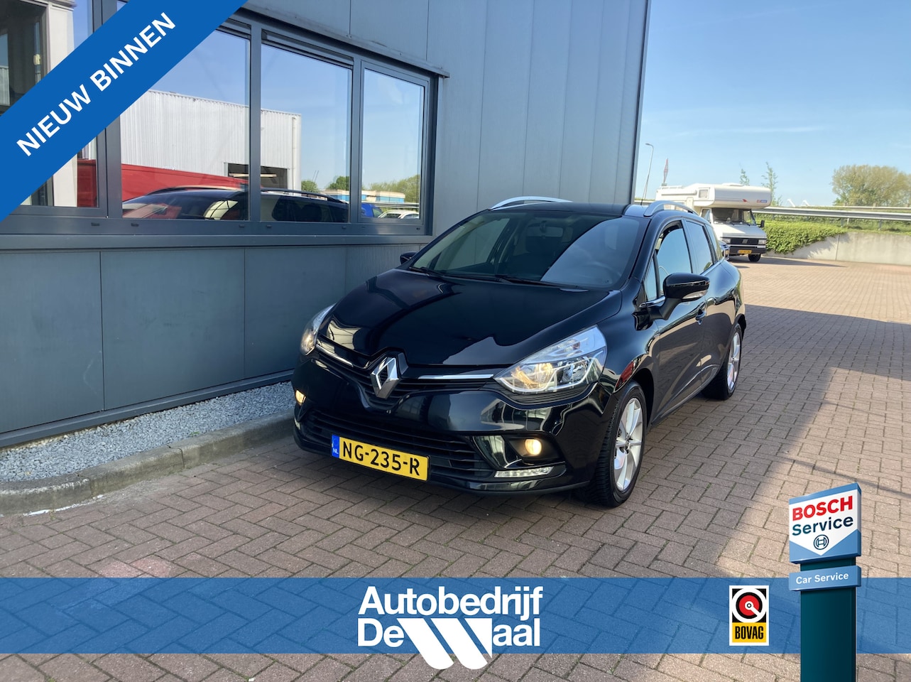 Renault Clio Estate - 1.5 DCi 90pk Limited NAVI/CRUISE/DAB/AIRCO/PDC/16INCH - AutoWereld.nl