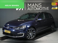 Volkswagen Golf - 1.4 TSI GTE / PANODAK / KEYLESS / ACC / CAMERA / 18''