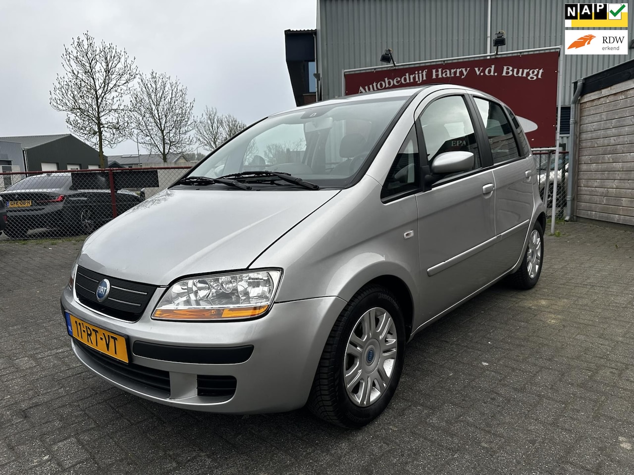Fiat Idea - 1.4-16V Emotion Automaat | Trekhaak | Cruise Control - AutoWereld.nl