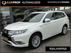 Mitsubishi Outlander - PHEV 2.4 Instyle | Leer | Schuifdak | Trekhaak