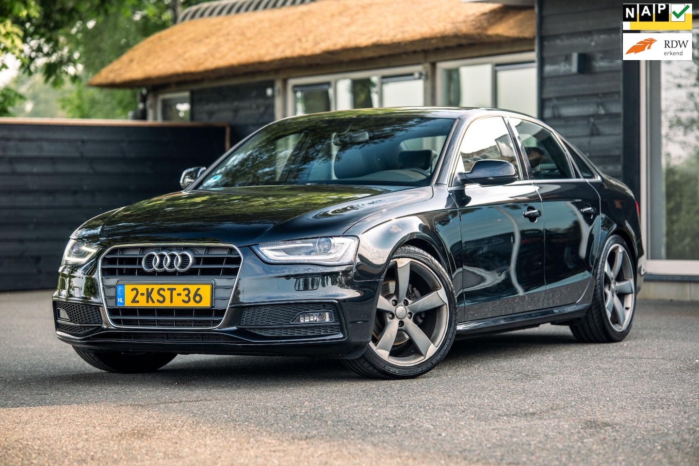 Audi A4 Limousine - 1.8 TFSI S-Line Automaat I 3x S Line I Sportstoelen I 18 Inch I Xenon I Parkeersensoren I - AutoWereld.nl