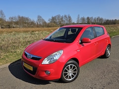 Hyundai i20 - 1.4i DynamicVersion