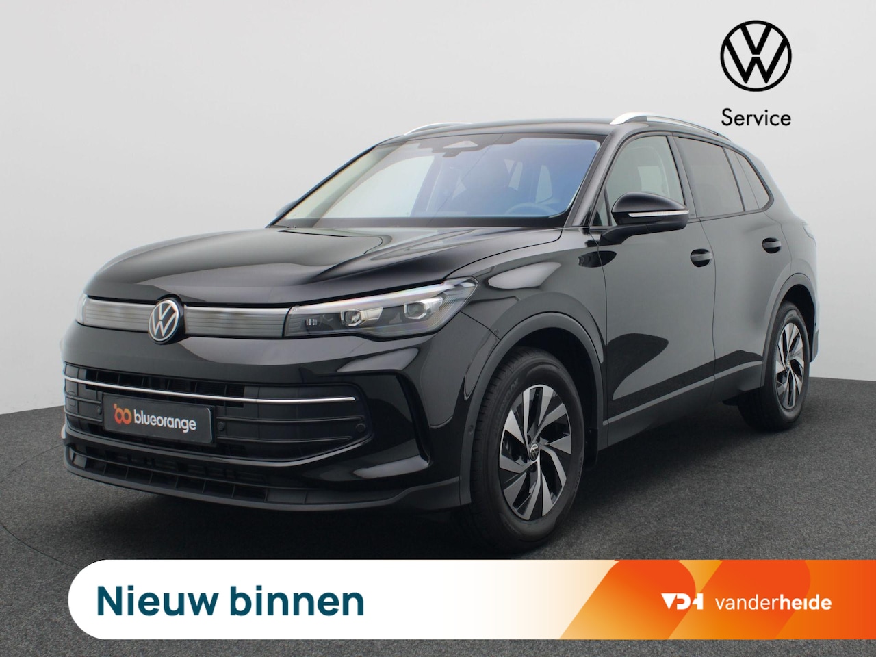 Volkswagen Tiguan - 1.5 eTSI Life Edition 150PK DSG full led, trekhaak, standkachel, adaptive cruise, side ass - AutoWereld.nl