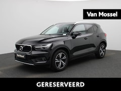 Volvo XC40 - 1.5 T3 Momentum VIRTUEEL COCKPIT | HALF LEER | NAVIGATIE | ELEKTRISCHE KOFFERKLEP | CAMERA