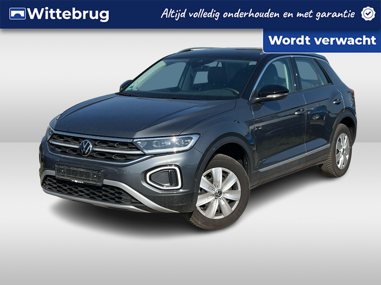 Volkswagen T-Roc - 1.5 TSI 150pk Style DSG Automaat / Pano dak / Navigatie / LED Matrix / LM 18 inch / Park A - AutoWereld.nl