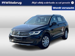 Volkswagen Tiguan - 1.4 TSI eHybrid Elegance / Trekhaak / IQ Led / Dodehoek detectie / Navigatie / Achteruitri