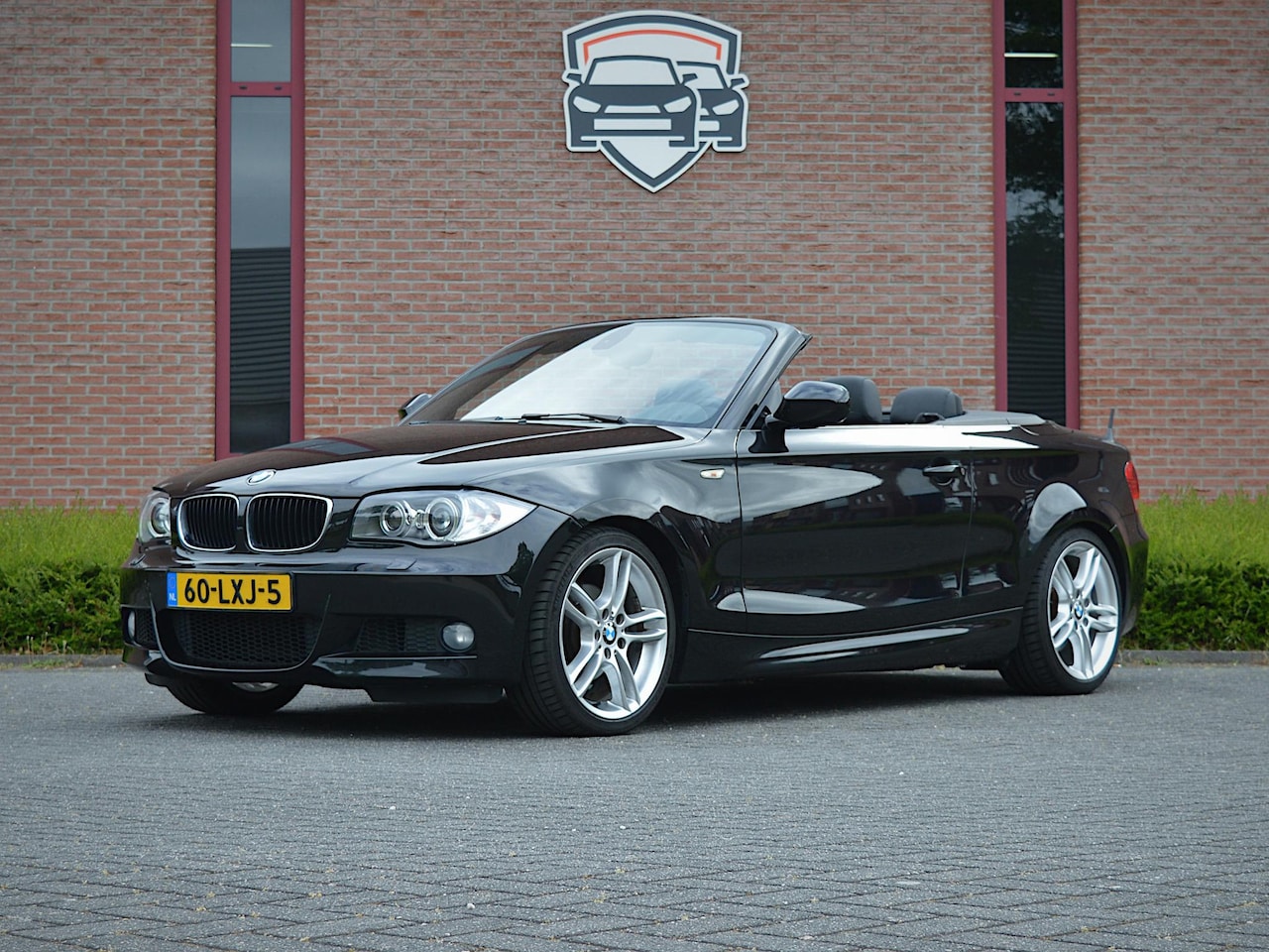 BMW 1-serie Cabrio - 118i High Executive M Sport - AutoWereld.nl