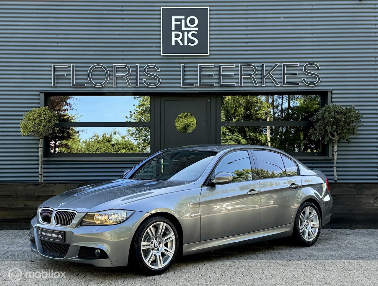 BMW 3-serie - 330i | M Sport | Youngtimer | Leer | BTW Auto - AutoWereld.nl