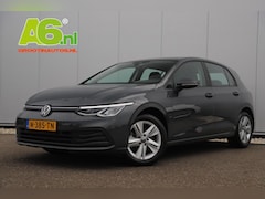 Volkswagen Golf - 1.0 eTSI Life Automaat Virtual Sfeerverlichting Navigatie Clima Adaptive Cruise