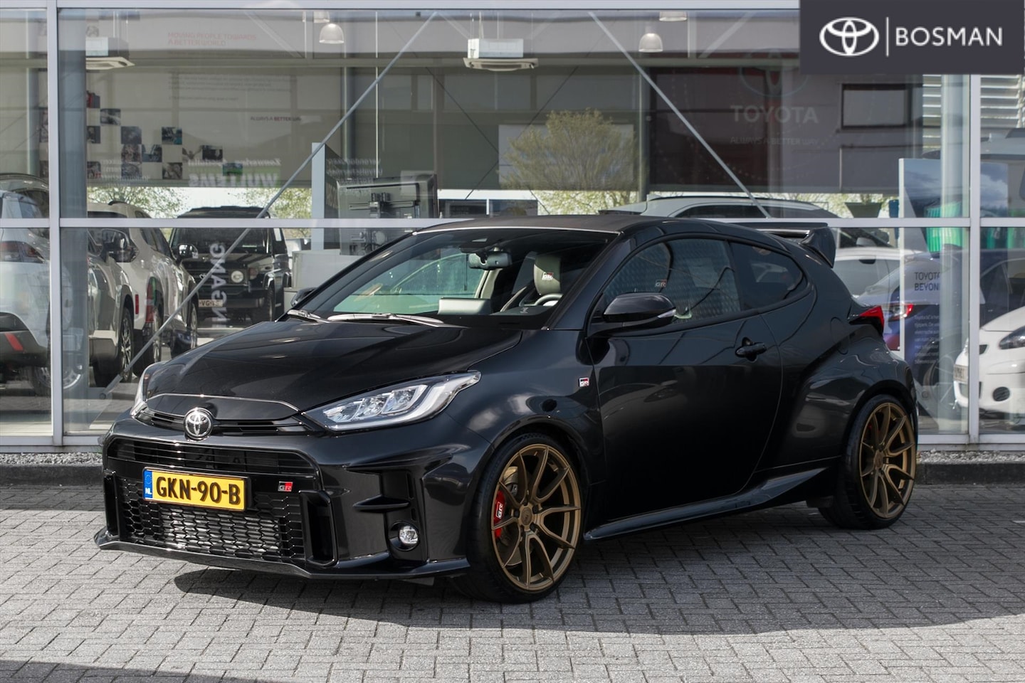 Toyota Yaris - 1.6 GR Performance Milltek - TEC 19inch - Schroefset - AutoWereld.nl