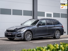 BMW 3-serie Touring - 320e xDrive High Executive I M Pakket I Pano I Adaptive Cruise Control I Camera I