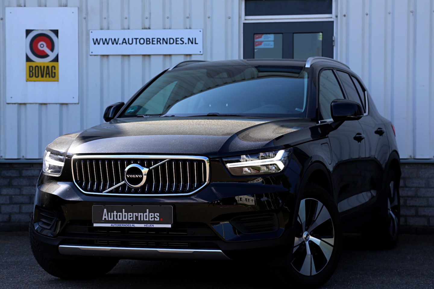 Volvo XC40 - 1.5 T4 Plug-in hybrid Core Bright*Perfect Volvo Onderh.*1ste Eig.*Elek. TrekhaakACC/Pilot - AutoWereld.nl