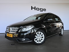 Mercedes-Benz B-klasse - 180 Ambition Airco Trekhaak Navigatie Stoelverwarming Elektrisch Pakket Inruil Mogelijk