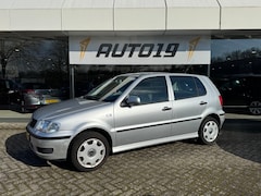 Volkswagen Polo - 1.4 16v