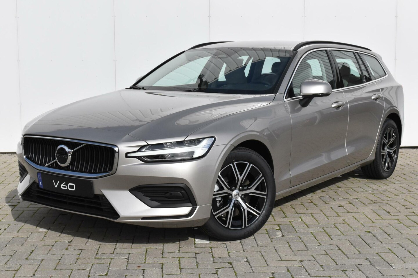 Volvo V60 - B4 Core #CityWeaveBekleding - AutoWereld.nl