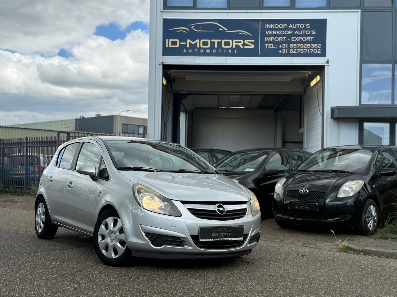 Opel Corsa - 1.3 CDTi EcoFlex S/S '111' Edition nap apk airco rijdt perfect - AutoWereld.nl