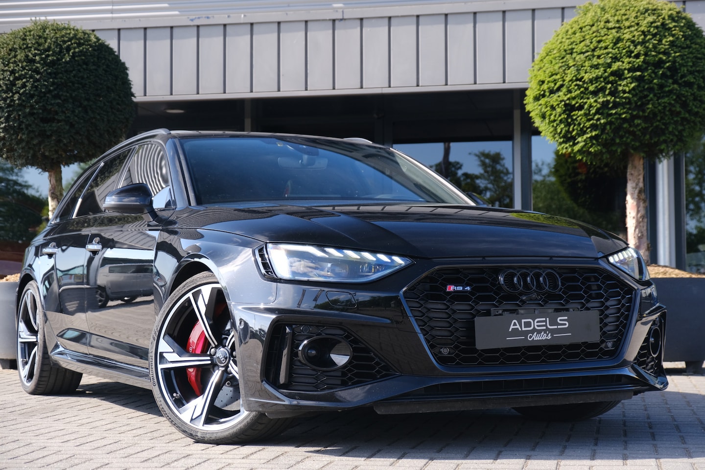 Audi RS4 - Avant 2.9 TFSI Quattro MRC Panodak Keramisch HUD B&O 360Camera Massage - AutoWereld.nl