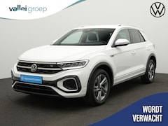 Volkswagen T-Roc - 1.5 TSI 150 pk DSG R-Line | Achteruitrijcamera | Navigatie | Adaptive Cruise | Digital Coc