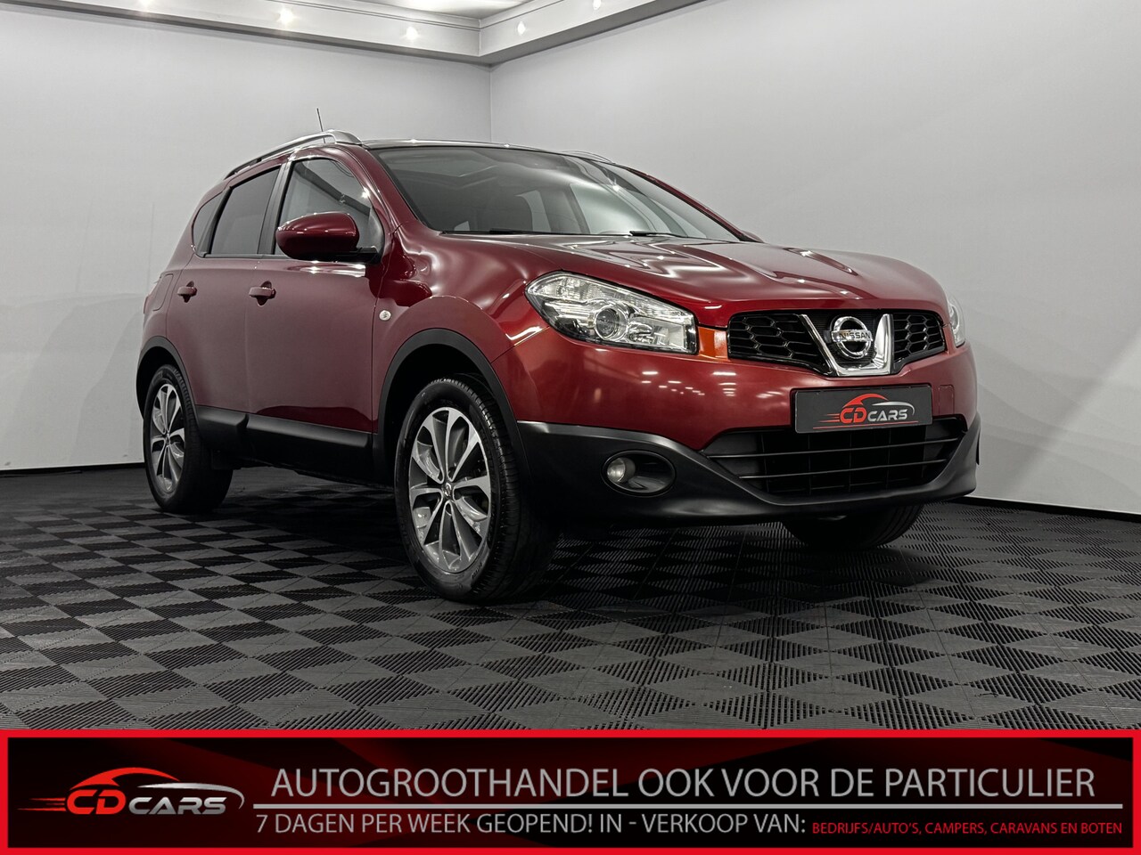 Nissan Qashqai - 1.6 Connect Edition Pano, Clima, Camera, Navi, Cruise control, Lichtmetalen velgen - AutoWereld.nl