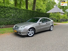 Mercedes-Benz C-klasse Sportcoupé - Youngtimer Nieuwe APK
