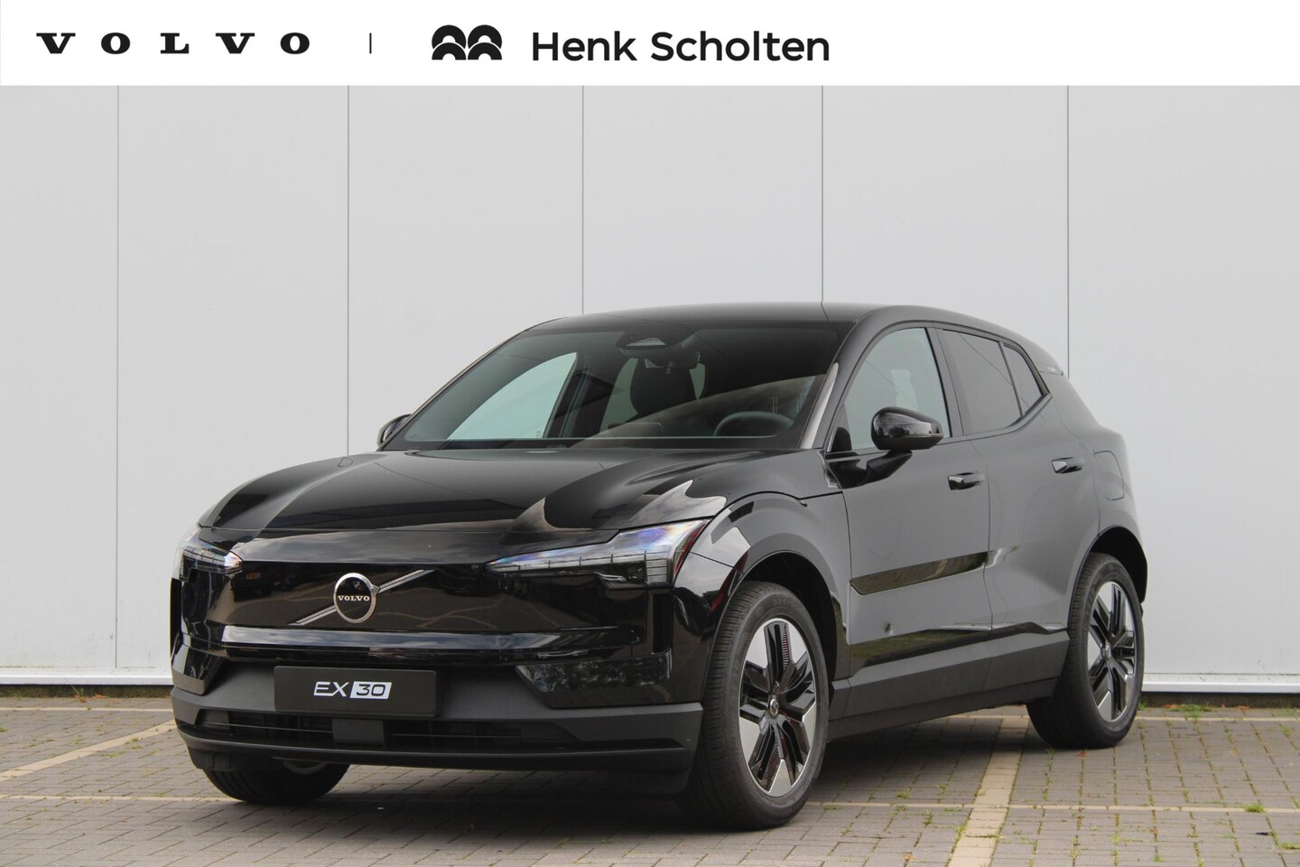 Volvo EX30 - Single Motor Extended Range Core | Climate Control | Park Assist achter + Camera |  Adapti - AutoWereld.nl