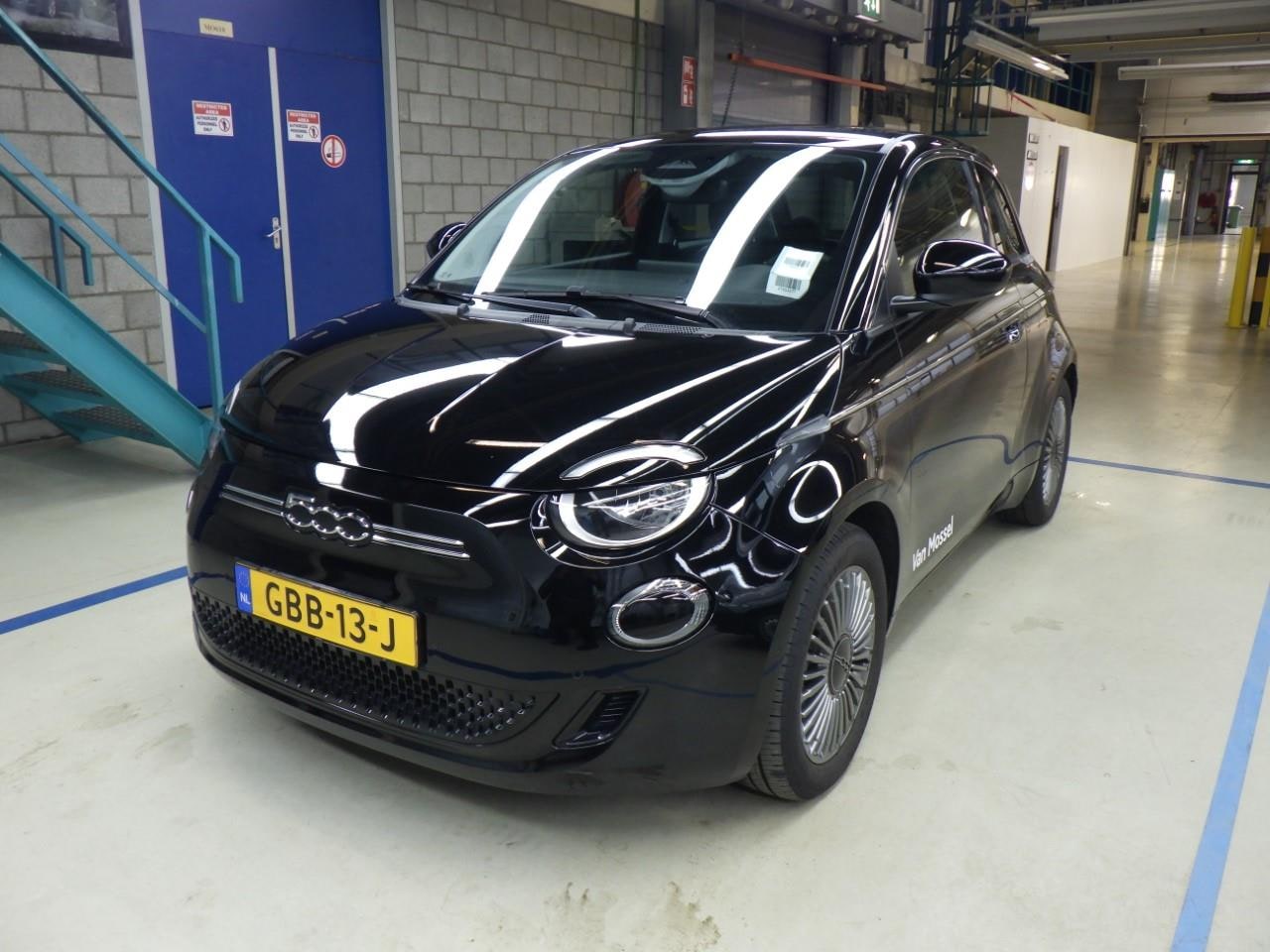 Fiat 500 - Fiat Urban 42 kWh 3 Fase | Pack Comfort & Style | Navigatie | Stoelverwarming | Chrome | P - AutoWereld.nl