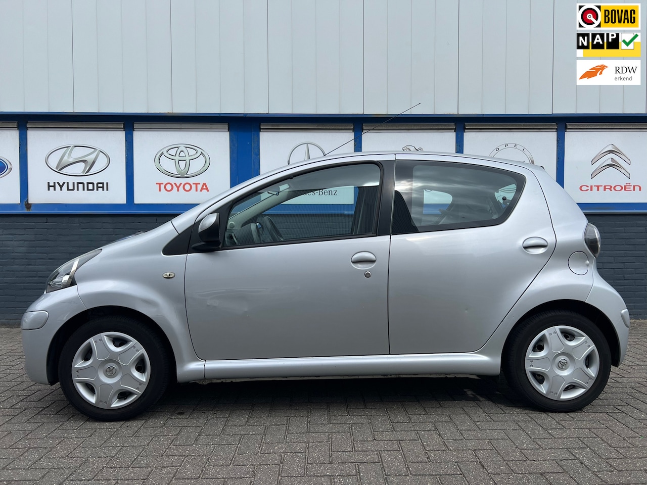 Toyota Aygo - 1.0-12V Comfort 2010 71000km 3995eu - AutoWereld.nl