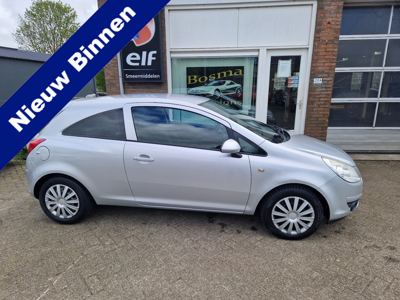 Opel Corsa - 1.2-16V "Essentie" Airco - Apk 17-05-2026 !! - AutoWereld.nl