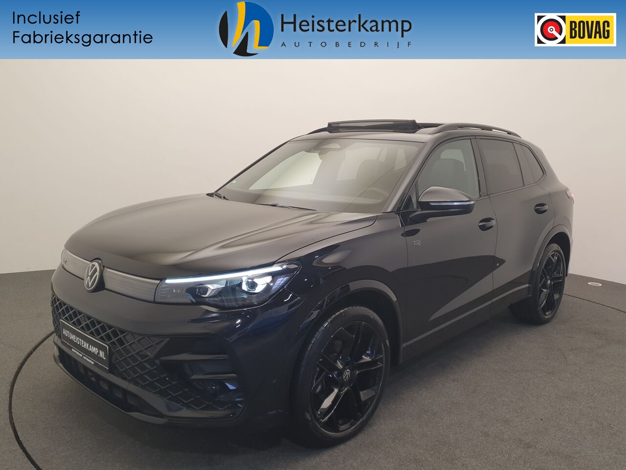 Volkswagen Tiguan - 1.5 TSI 150pk R-Line Wegklapbare trekhaak, Panoramadak, 360 camera - AutoWereld.nl