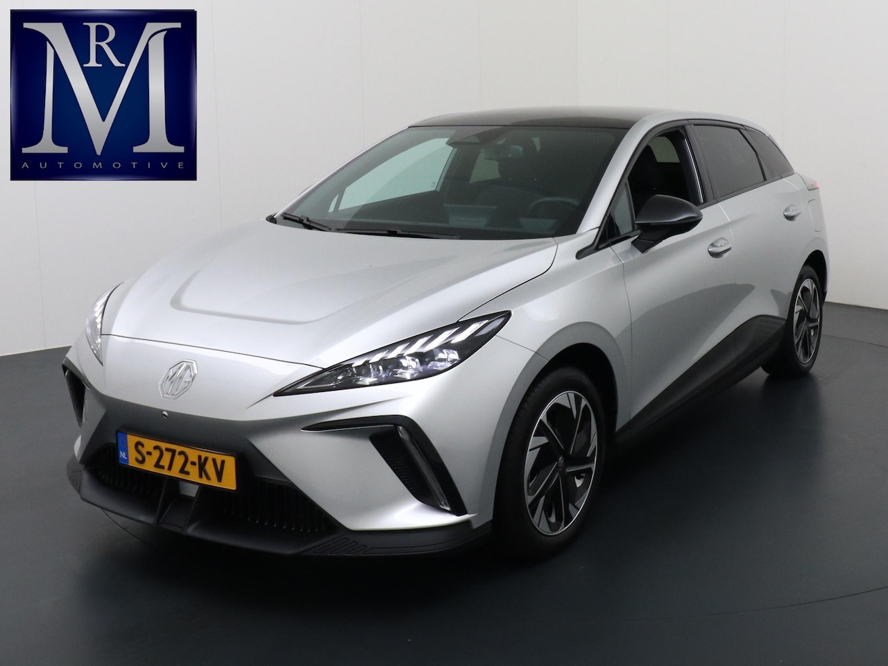 MG 4 - Luxury 64 kWh COMPLETE AUTO | LONG RANGE! | RIJKLAAR INCL. 12 MND. BOVAGGARANTIE - AutoWereld.nl
