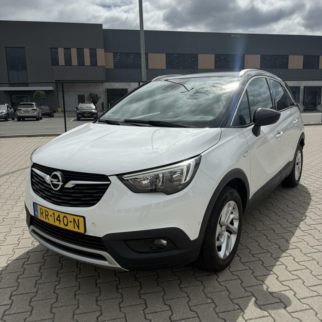 Opel Crossland X - 1.2 Turbo Online Edition 2018 - AutoWereld.nl