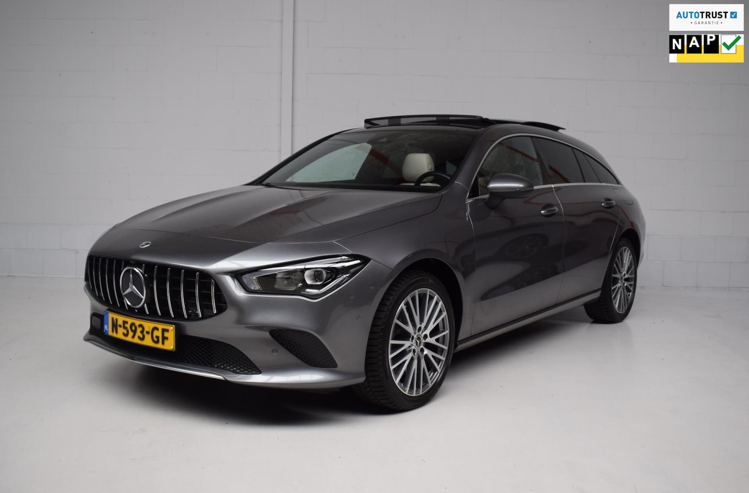 Mercedes-Benz CLA-klasse Shooting Brake - 250 e Business Solution Luxury Limited ORG.NED / SFEERVERLICHTING / PANORAMADAK / CAMERA - AutoWereld.nl