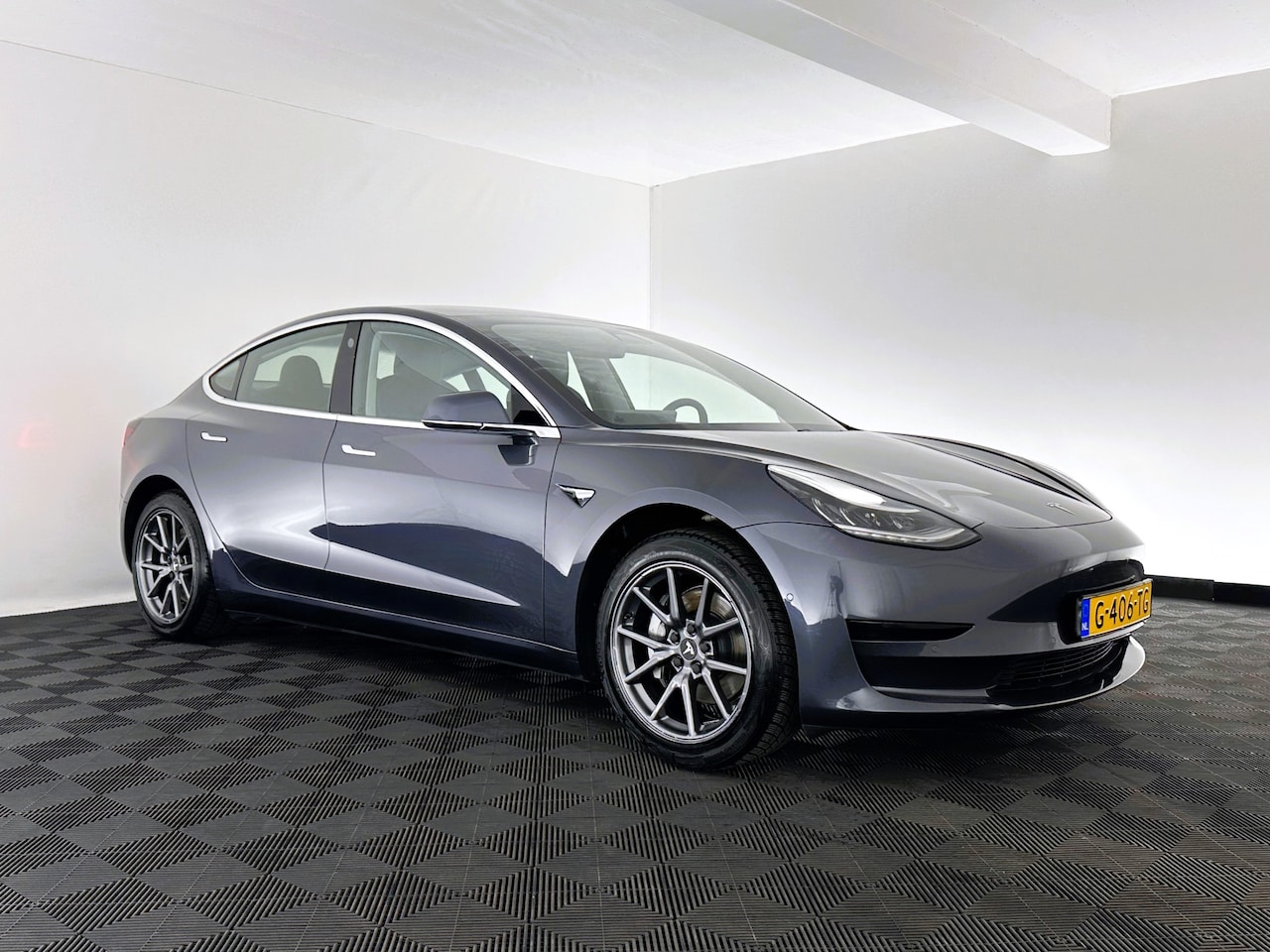 Tesla Model 3 - Standard RWD Plus 60 kWh [ 3-Fase ] (INCL.BTW) Aut. *PANO | AUTO-PILOT | NAPPA-LEATHER | K - AutoWereld.nl