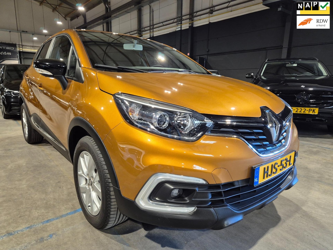 Renault Captur - 0.9 TCe Limited - Keyless - Navigatie - Cruise Control - Airco - AutoWereld.nl
