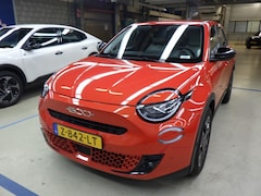 Fiat 600e - La Prima 54 kWh 3 Fase | Vol-Leder | Massage | Adaptive Cruise | Stoelverwarming | Elektr.