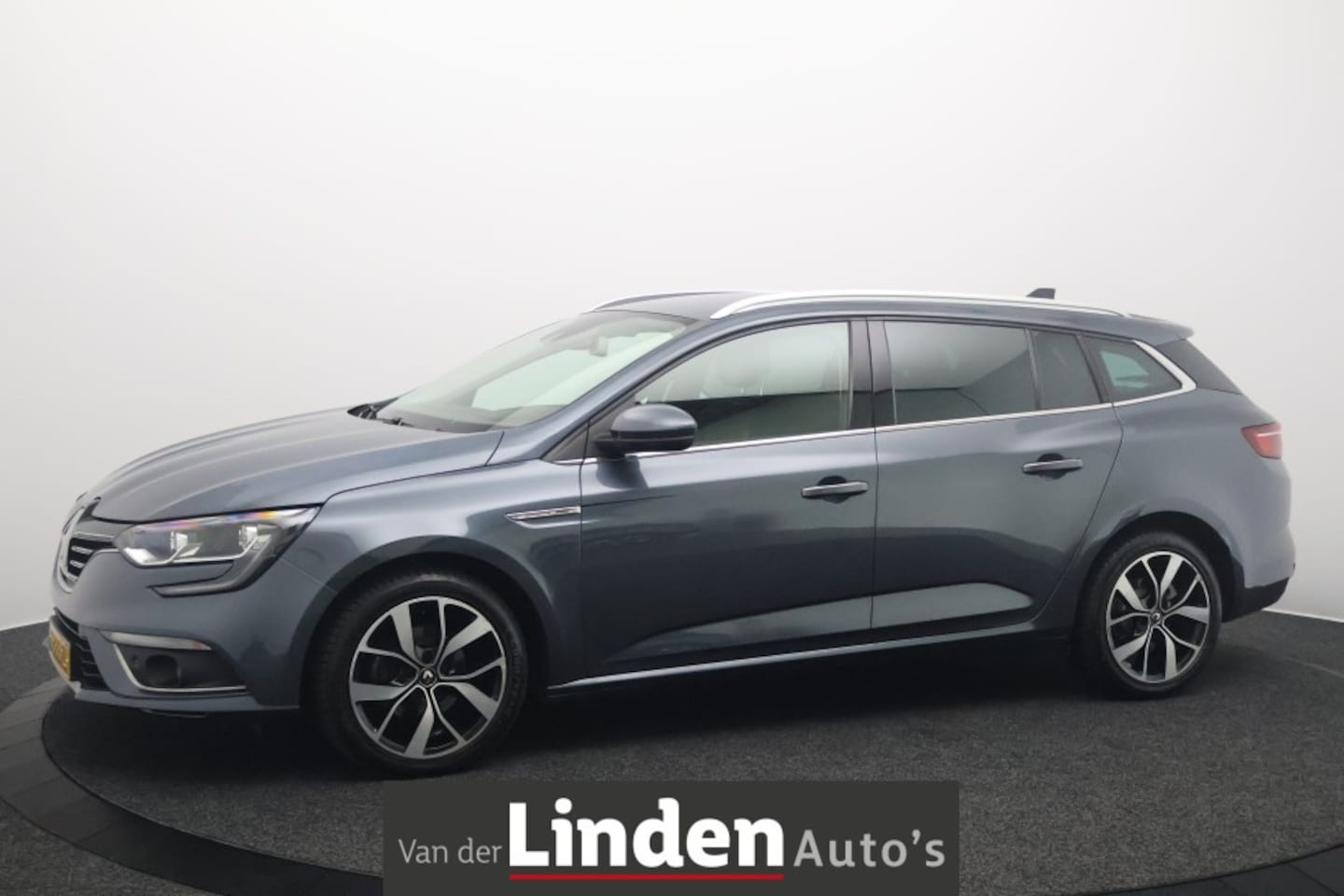 Renault Mégane Estate - 1.3 TCe Bose 140PK | Automaat | Led | Navigatie | Camera - AutoWereld.nl