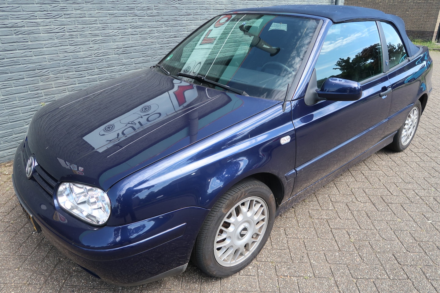 Volkswagen Golf Cabriolet - 1.6 1.6 Nieuwe apk - AutoWereld.nl