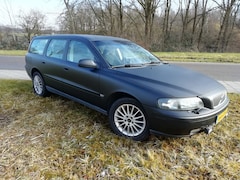Volvo V70 - 2.4 Comfort Line