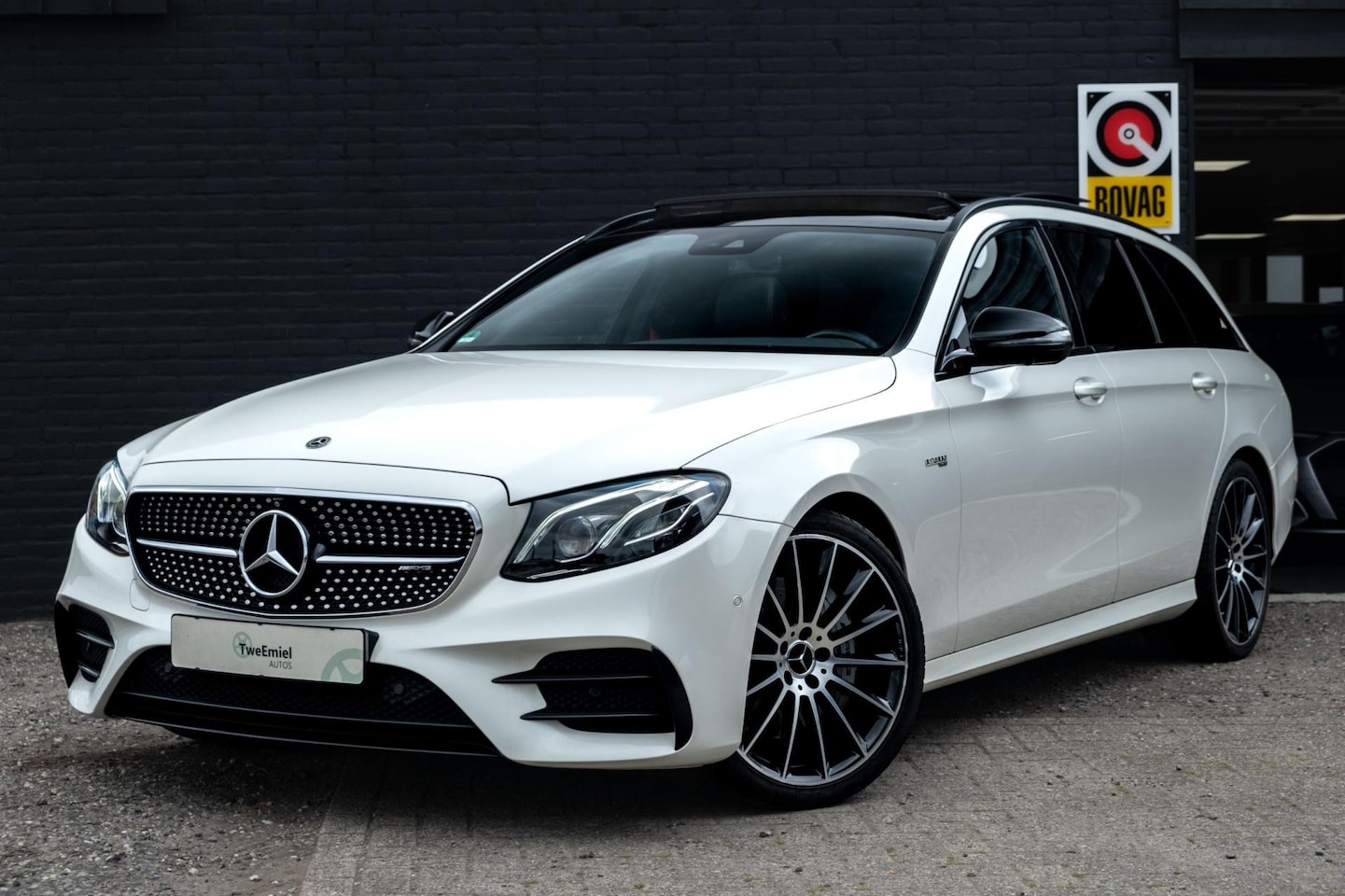 Mercedes-Benz E-klasse Estate - AMG 43 4MATIC | Pano | 360 Cam | Sfeerverlichting - AutoWereld.nl