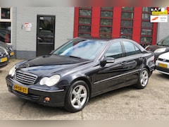 Mercedes-Benz C-klasse - 200 CDI Avantgarde , AUTOMAAT , AIRCO, NAVI