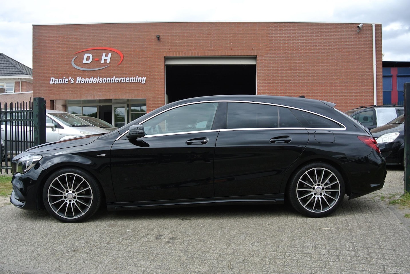 Mercedes-Benz CLA-klasse Shooting Brake - 180 amg inruil mogelijk nap - AutoWereld.nl
