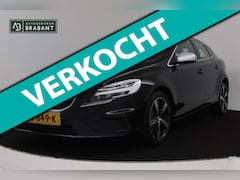 Volvo V40 - 2.0 T4 Business Sport Automaat (TREKHAAK, NAVIGATIE, STOELVERWARMING, CRUISE CONTROL, NL-A