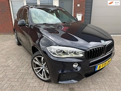 BMW X5 - XDrive35i High Executive / Leder / Pano / Navi / Camera / Memory