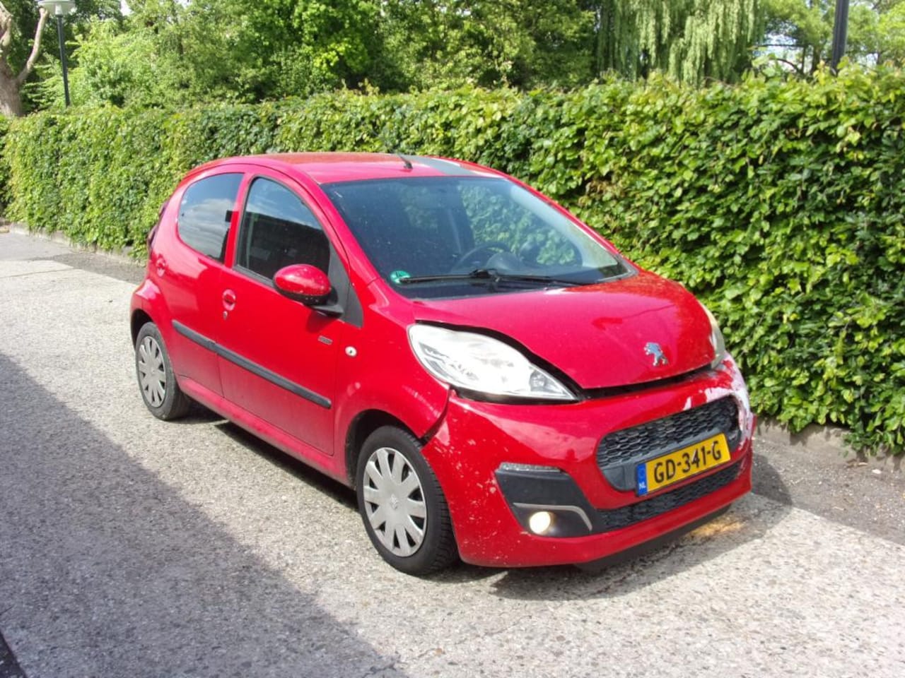Peugeot 107 - 1.0 Sportium SCHADE AUTO AIRCO 5 DRS 82.000 KM - AutoWereld.nl